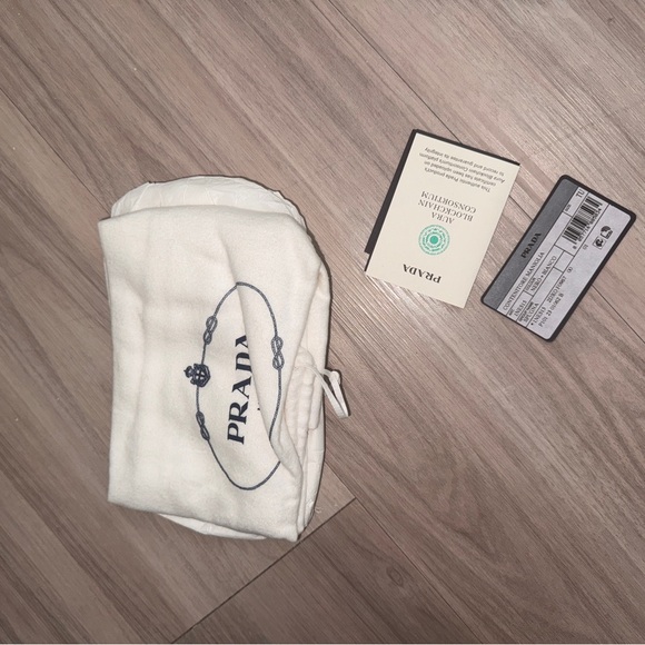 Prada Re-Edition 2000 Terry Mini-Bag - Picture 4 of 4